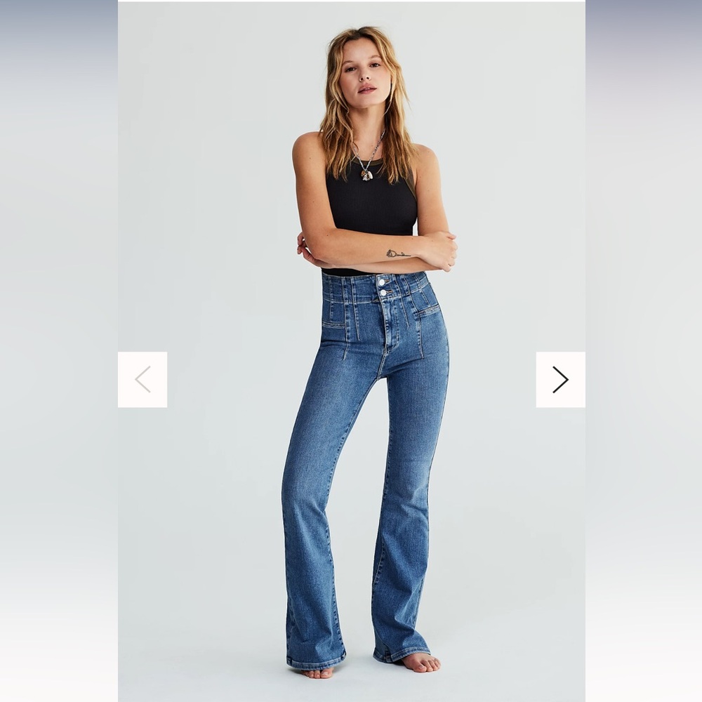 Free People We The Free Jayde Flare Jeans size 25 in Sunburst Blue
